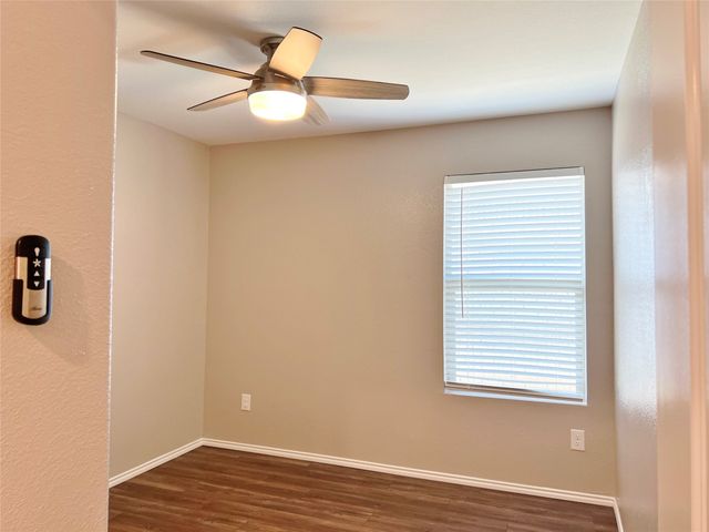 1103 Wildflower Street, Ennis, TX 75119