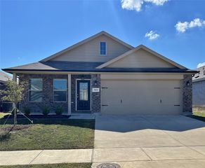 1103 Wildflower Street, Ennis, TX 75119