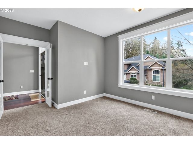 13286 Sw MAPLECREST Ct, Portland, OR 97223
