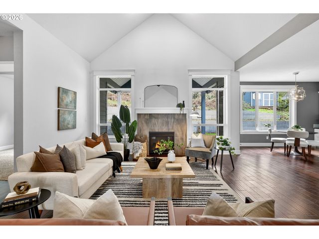 13286 Sw MAPLECREST Ct, Portland, OR 97223