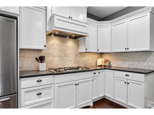 13286 Sw MAPLECREST Ct, Portland, OR 97223