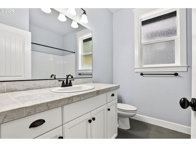 13286 Sw MAPLECREST Ct, Portland, OR 97223