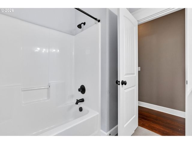 13286 Sw MAPLECREST Ct, Portland, OR 97223