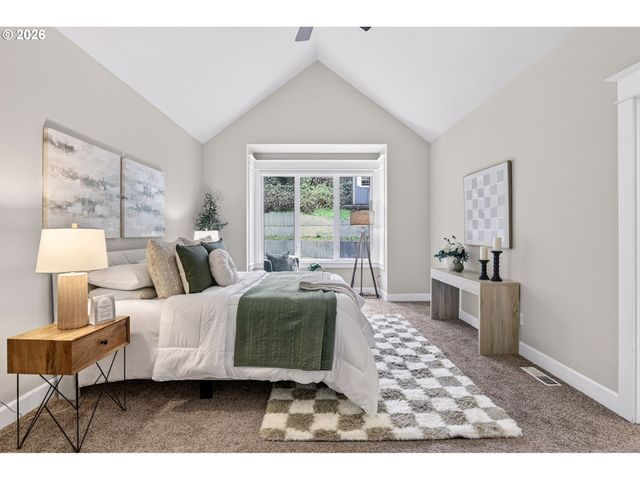 13286 Sw MAPLECREST Ct, Portland, OR 97223