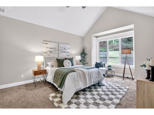 13286 Sw MAPLECREST Ct, Portland, OR 97223