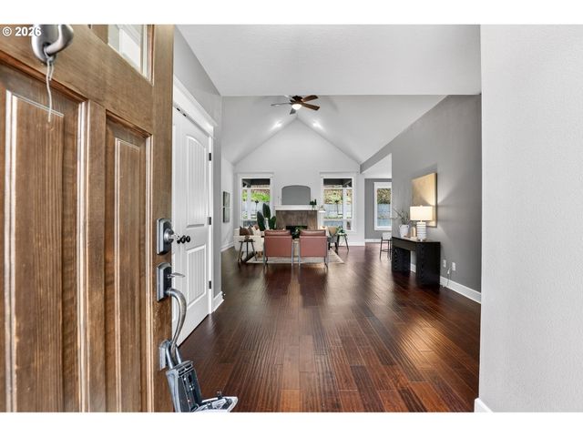 13286 Sw MAPLECREST Ct, Portland, OR 97223