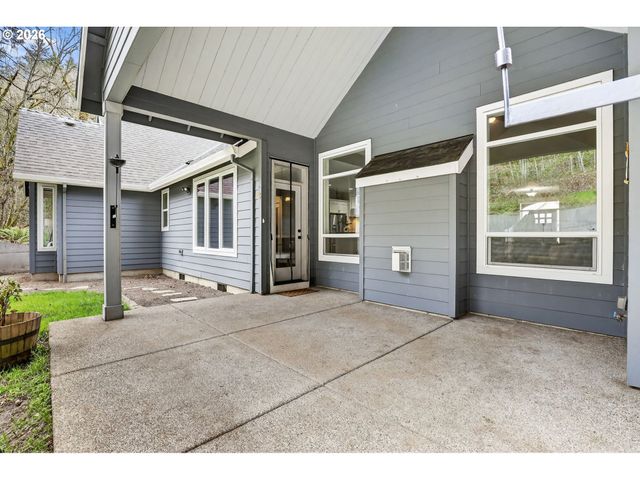 13286 Sw MAPLECREST Ct, Portland, OR 97223