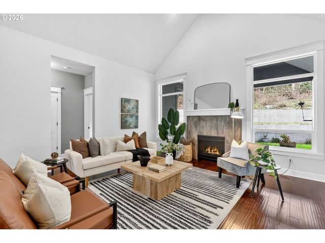 13286 Sw MAPLECREST Ct, Portland, OR 97223