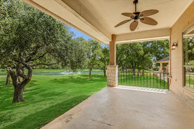 232 Fault Line DR, Horseshoe Bay, TX 78657