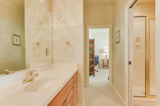 232 Fault Line DR, Horseshoe Bay, TX 78657