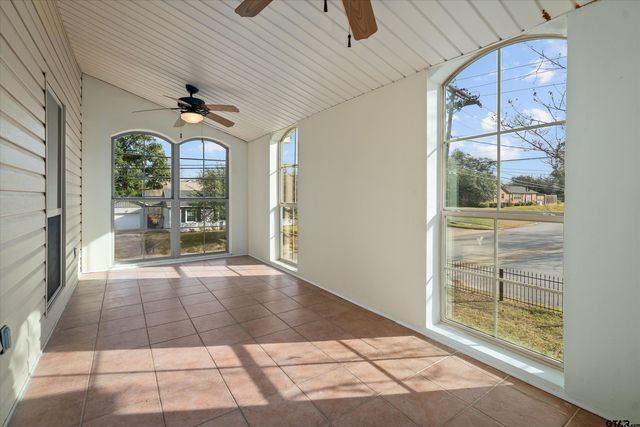 627 W 2nd St., Tyler, TX 75701