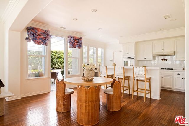 2326 Sunny Point Street, Thousand Oaks, CA 91362