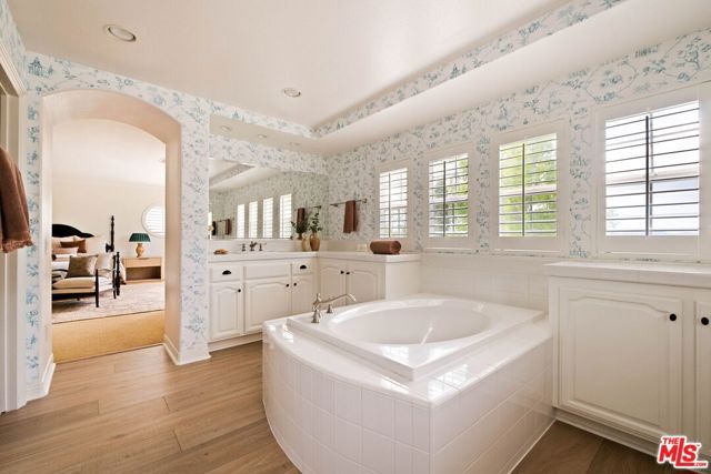 2326 Sunny Point Street, Thousand Oaks, CA 91362