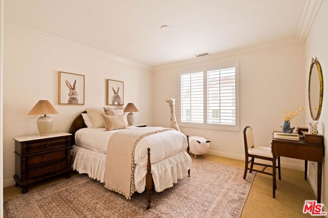 2326 Sunny Point Street, Thousand Oaks, CA 91362