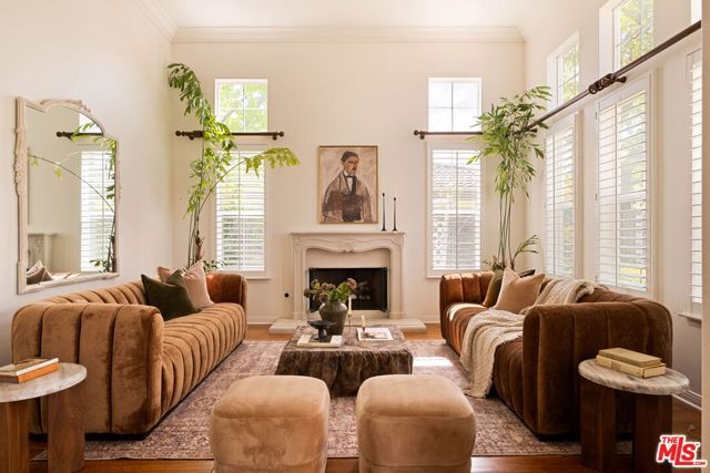 2326 Sunny Point Street, Thousand Oaks, CA 91362