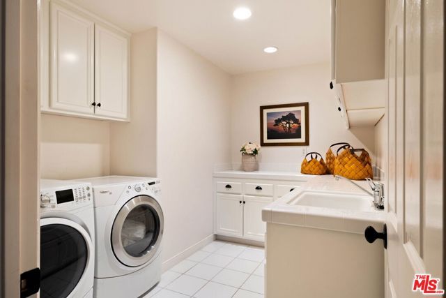 2326 Sunny Point Street, Thousand Oaks, CA 91362