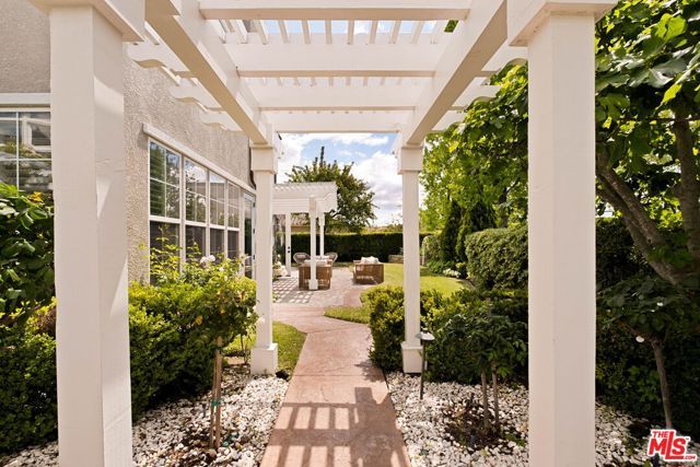2326 Sunny Point Street, Thousand Oaks, CA 91362