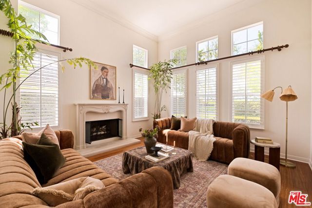 2326 Sunny Point Street, Thousand Oaks, CA 91362