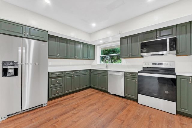 550 SW 38th Ter 0, Fort Lauderdale, FL 33312