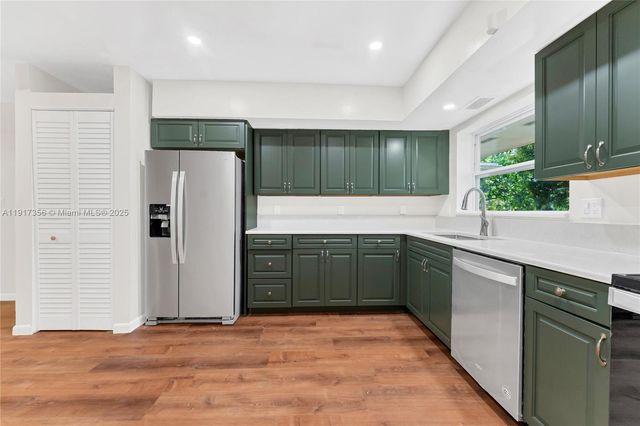 550 SW 38th Ter 0, Fort Lauderdale, FL 33312