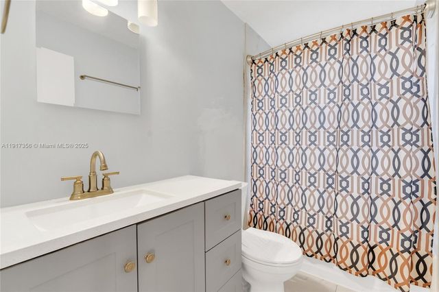 550 SW 38th Ter 0, Fort Lauderdale, FL 33312