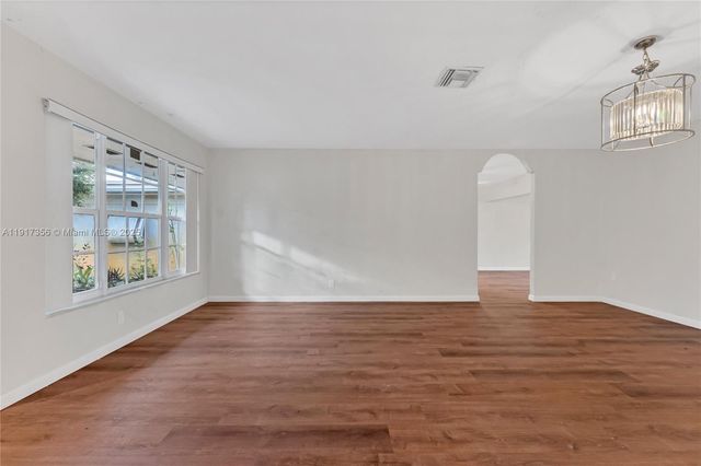 550 SW 38th Ter 0, Fort Lauderdale, FL 33312