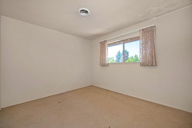8975 Lanier Way, Sacramento, CA 95826