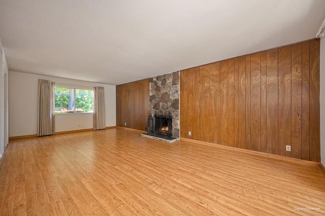 8975 Lanier Way, Sacramento, CA 95826