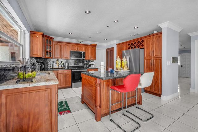 3125 SW 108th Ave, Miami, FL 33165