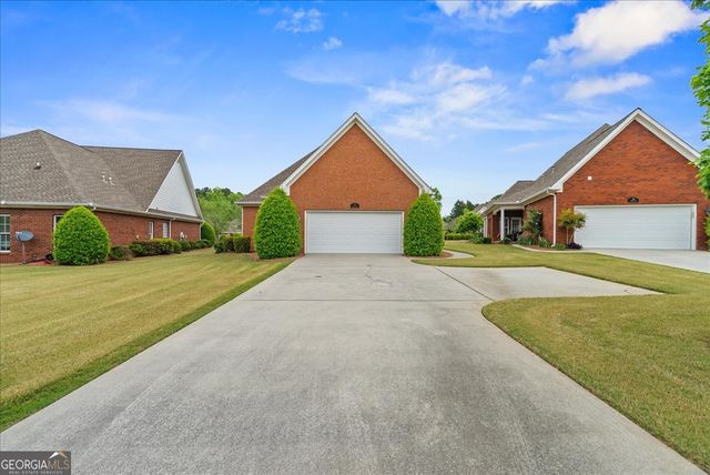 117 Vinings Way SE, Calhoun, GA 30701