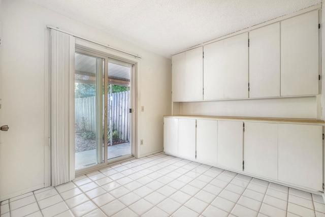 1410 Panorama Ridge Rd, Oceanside, CA 92056