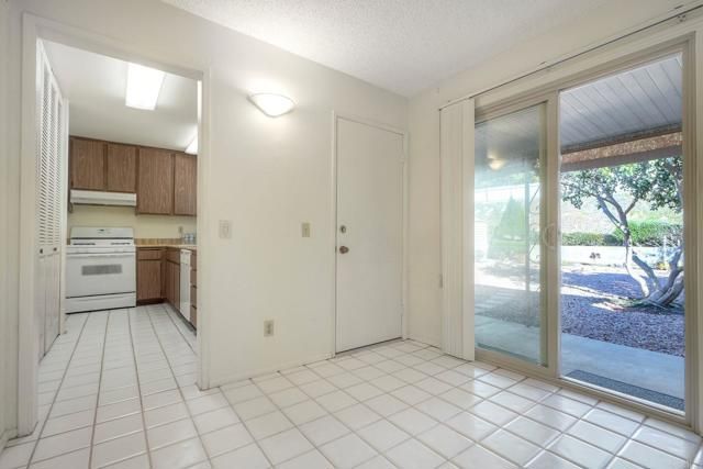 1410 Panorama Ridge Rd, Oceanside, CA 92056