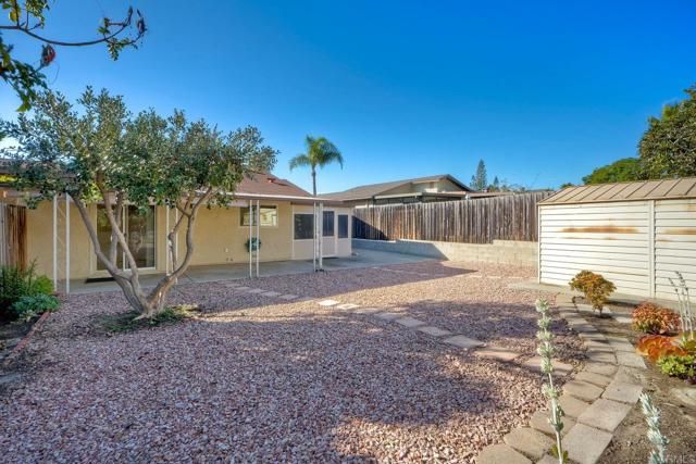 1410 Panorama Ridge Rd, Oceanside, CA 92056