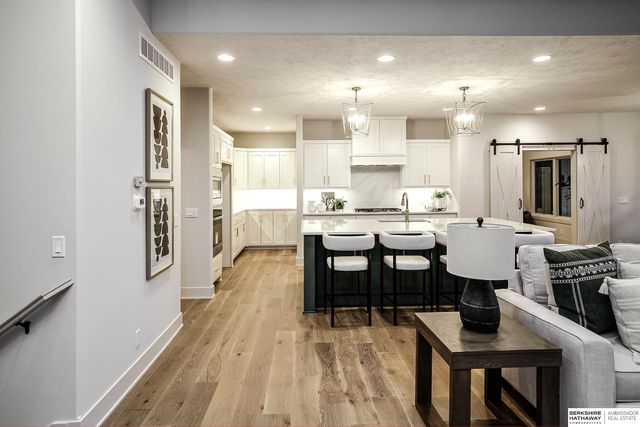 20529 Kansas Avenue, Elkhorn, NE 68022