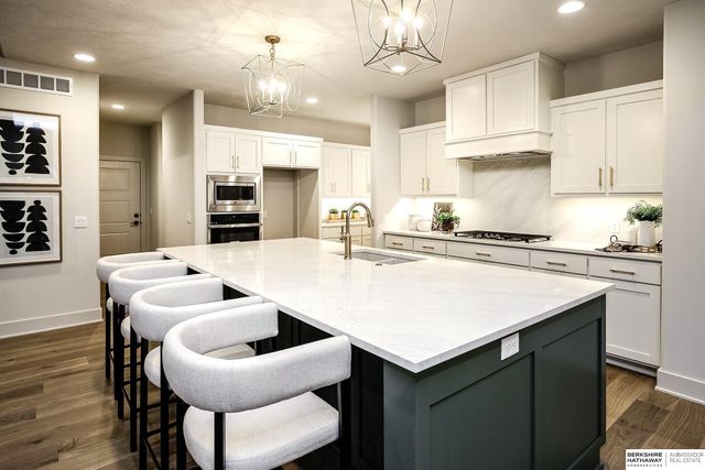 20529 Kansas Avenue, Elkhorn, NE 68022