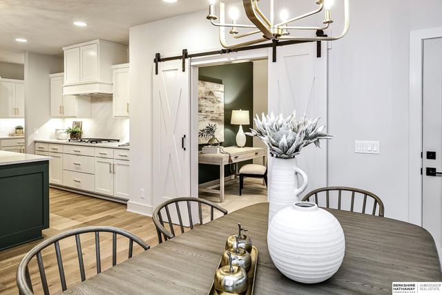 20529 Kansas Avenue, Elkhorn, NE 68022