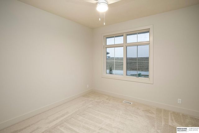 20529 Kansas Avenue, Elkhorn, NE 68022