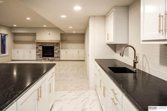 20529 Kansas Avenue, Elkhorn, NE 68022