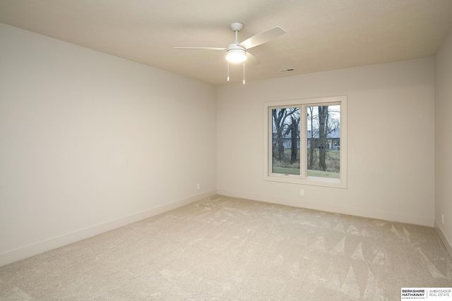 20529 Kansas Avenue, Elkhorn, NE 68022