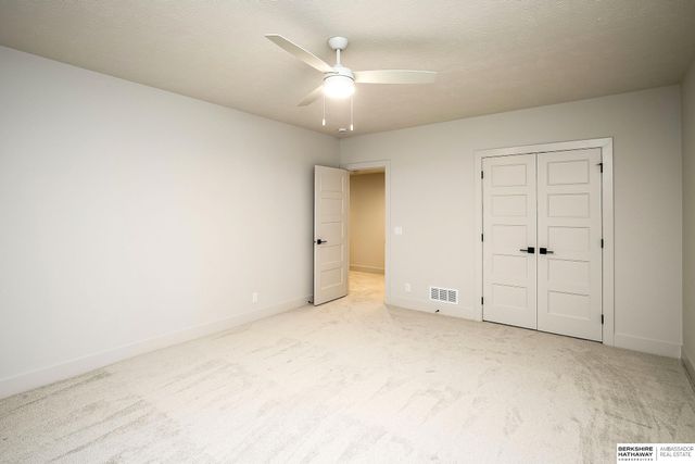 20529 Kansas Avenue, Elkhorn, NE 68022