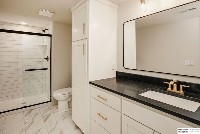 20529 Kansas Avenue, Elkhorn, NE 68022