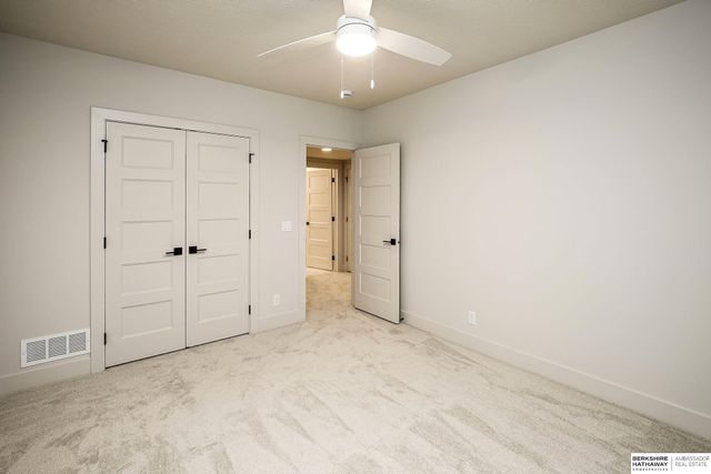 20529 Kansas Avenue, Elkhorn, NE 68022