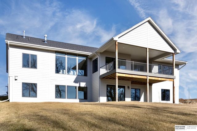 20529 Kansas Avenue, Elkhorn, NE 68022