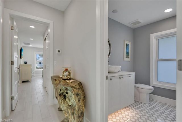 27 Beach Homes, Captiva, FL 33924