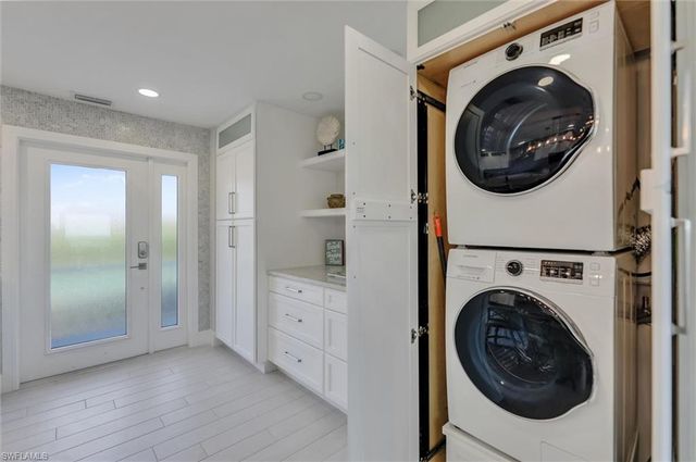 27 Beach Homes, Captiva, FL 33924