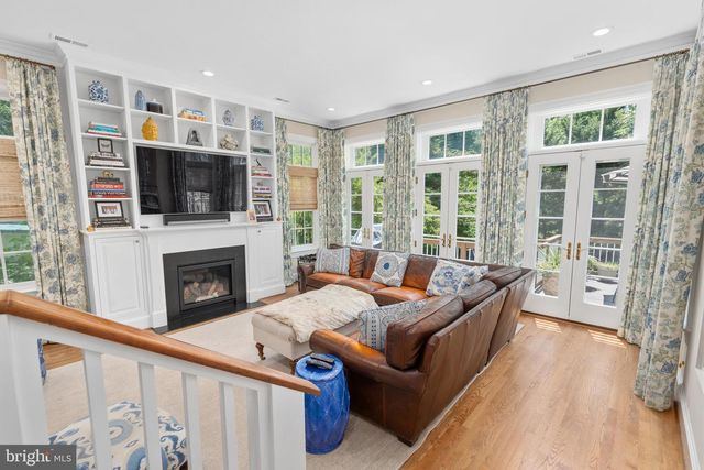 4310 CATHEDRAL AVE NW, Washington, DC 20016