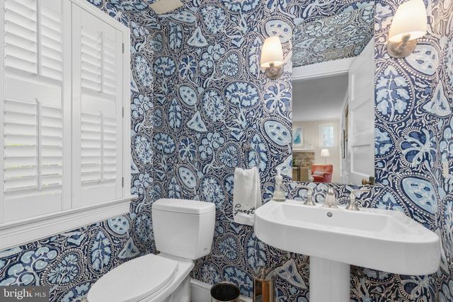 4310 CATHEDRAL AVE NW, Washington, DC 20016
