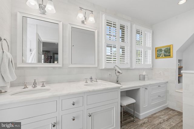 4310 CATHEDRAL AVE NW, Washington, DC 20016