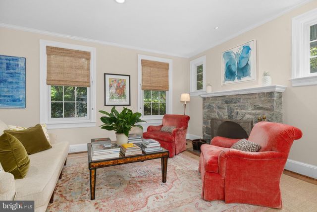 4310 CATHEDRAL AVE NW, Washington, DC 20016