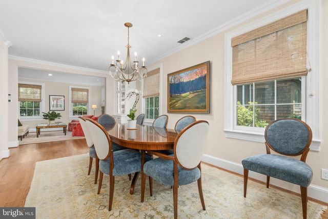 4310 CATHEDRAL AVE NW, Washington, DC 20016